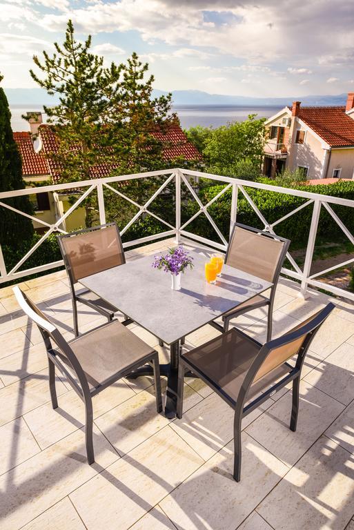 Apartmani Alice Njivice Luaran gambar