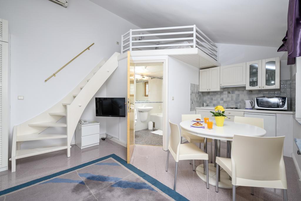 Apartmani Alice Njivice Luaran gambar