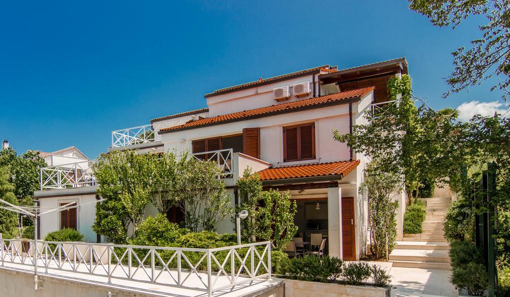 Apartmani Alice Njivice Luaran gambar